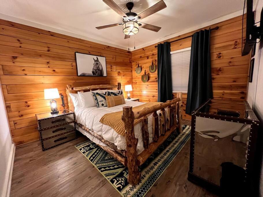 The Horse Cabin At Natural State Cabins Morning Star المظهر الخارجي الصورة