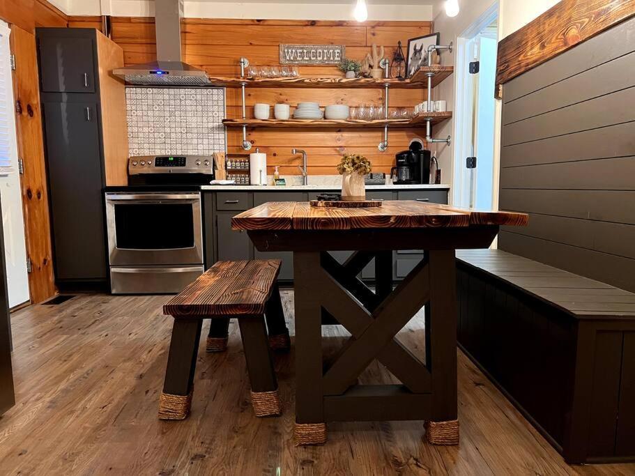 The Horse Cabin At Natural State Cabins Morning Star المظهر الخارجي الصورة